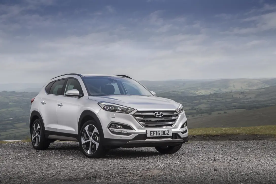 1635856-Hyundai-Tucson-2015-02.jpg