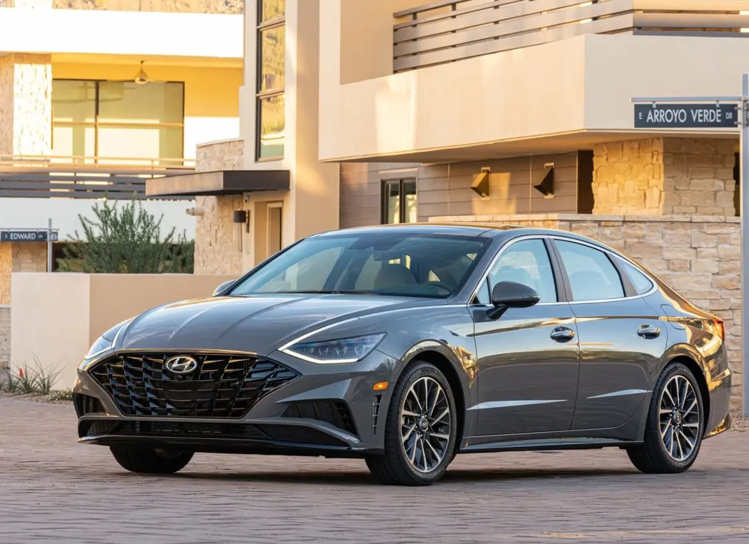 1655567-Hyundai-Sonata-2022-13.jpg