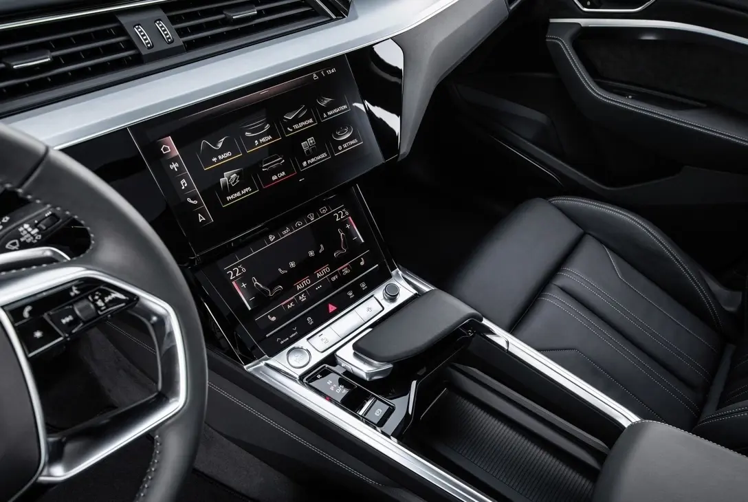 1678584-Audi-e-tron-2023-06.jpg