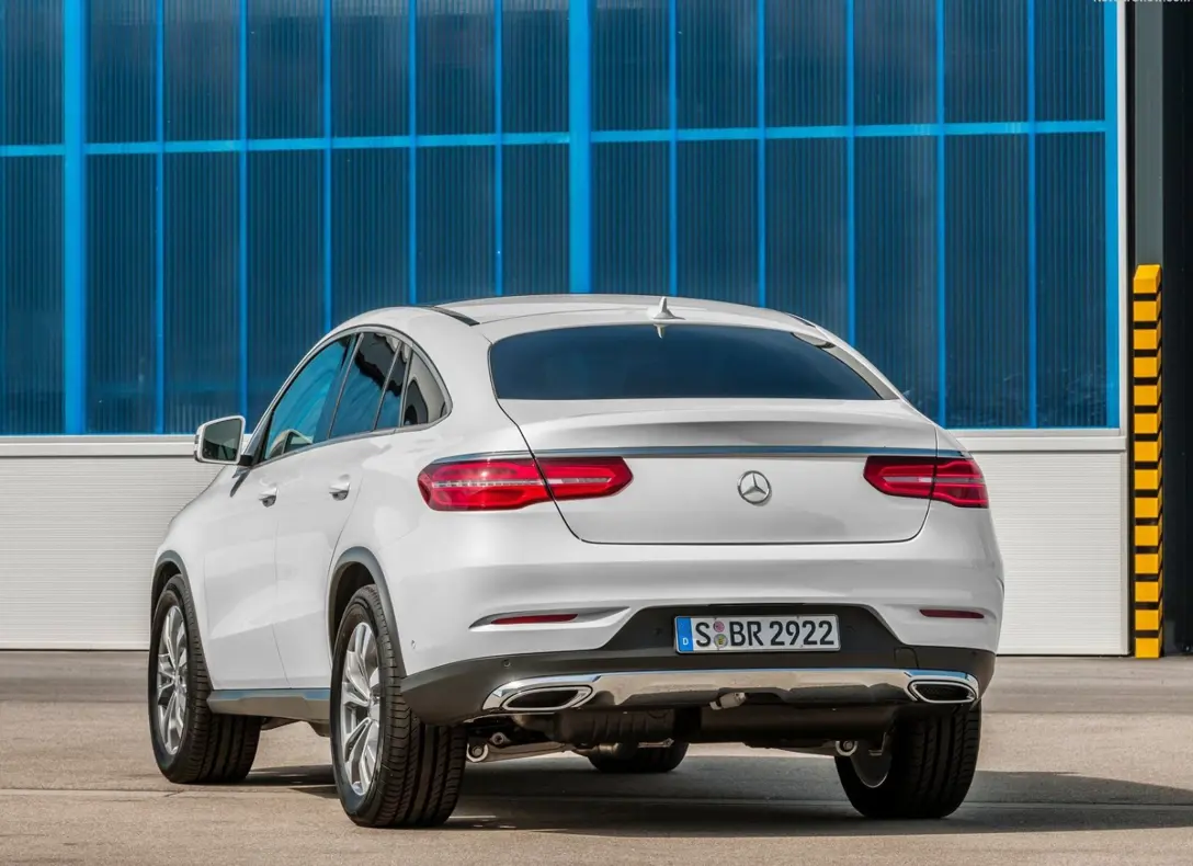 1656279-Mercedes-Benz-GLE_Coupe-2019-04.jpg