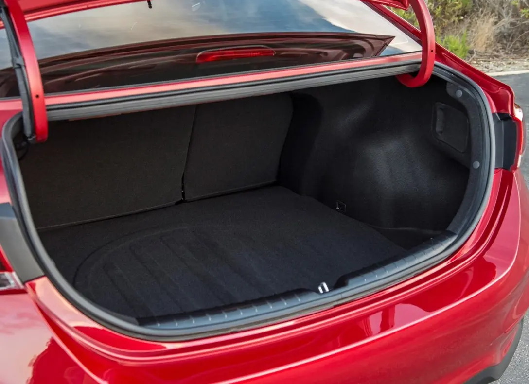 1640996-Hyundai-Accent-2020-07.jpg