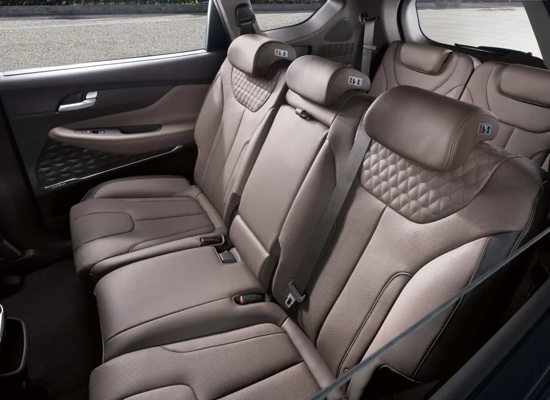 1642830-Hyundai-Santa_Fe-2019-07.jpg